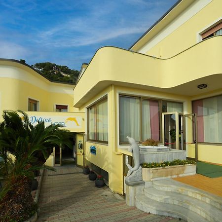 Hotel Delfino Laigueglia Kültér fotó