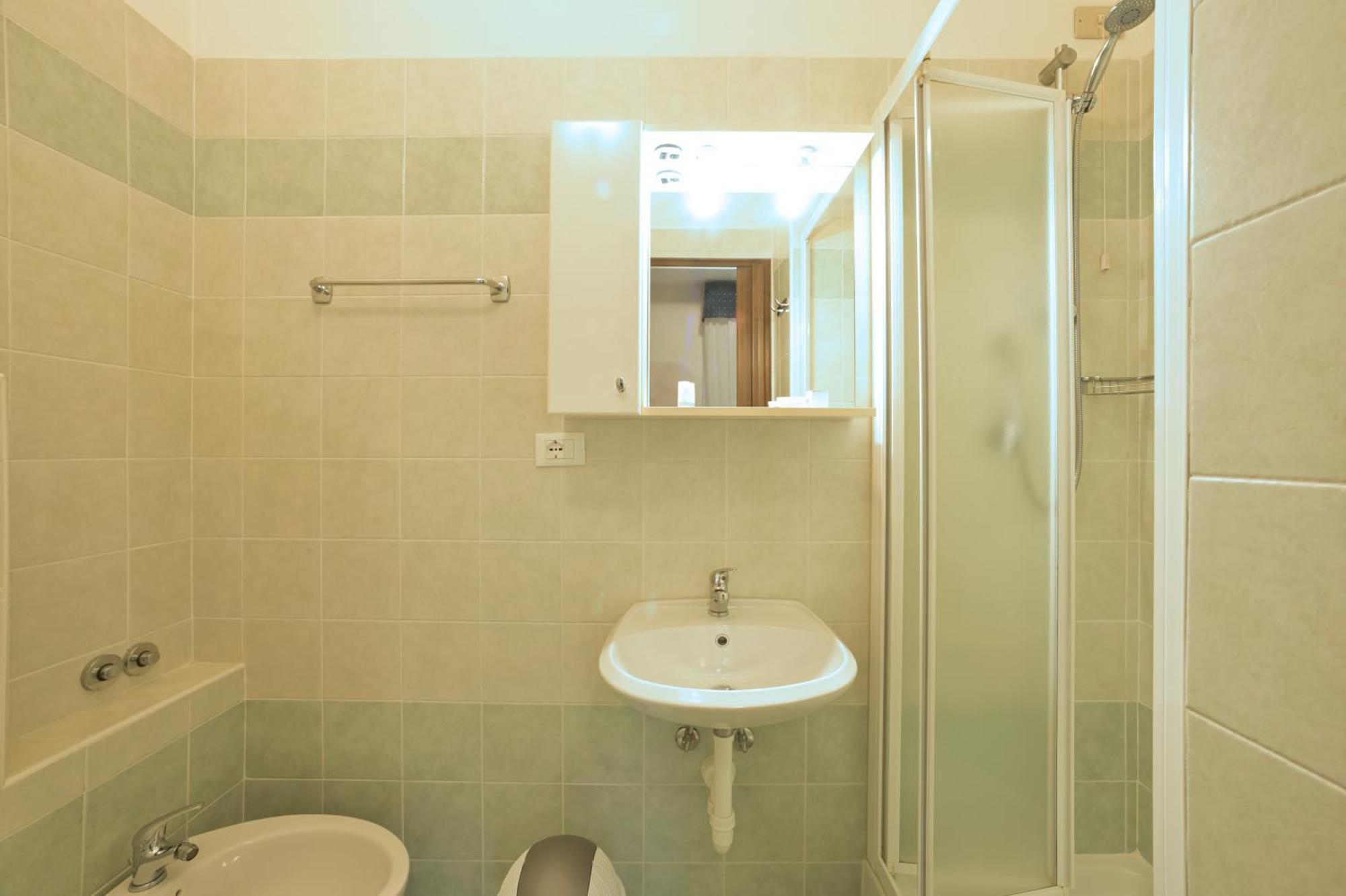 Hotel Delfino Laigueglia Kültér fotó