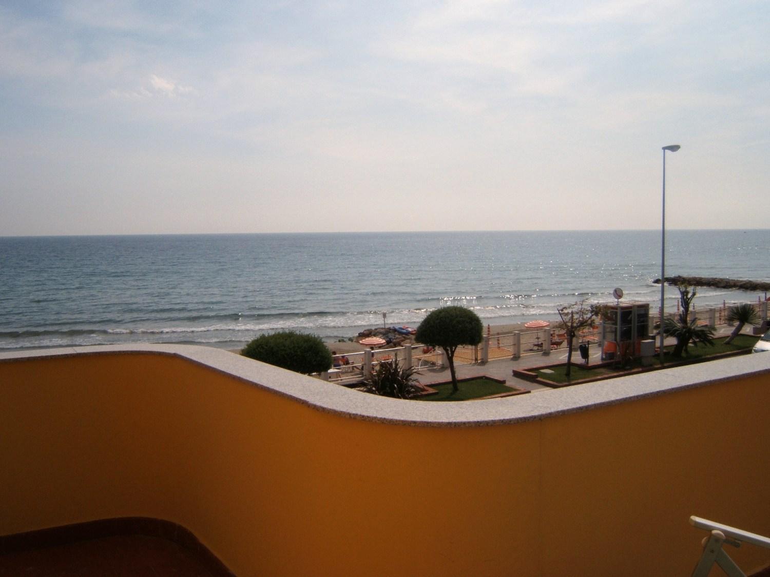 Hotel Delfino Laigueglia Kültér fotó