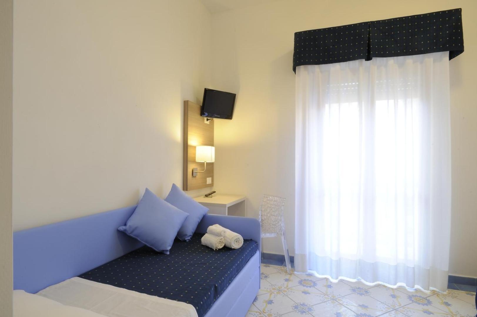Hotel Delfino Laigueglia Kültér fotó