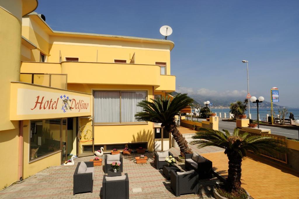 Hotel Delfino Laigueglia Kültér fotó