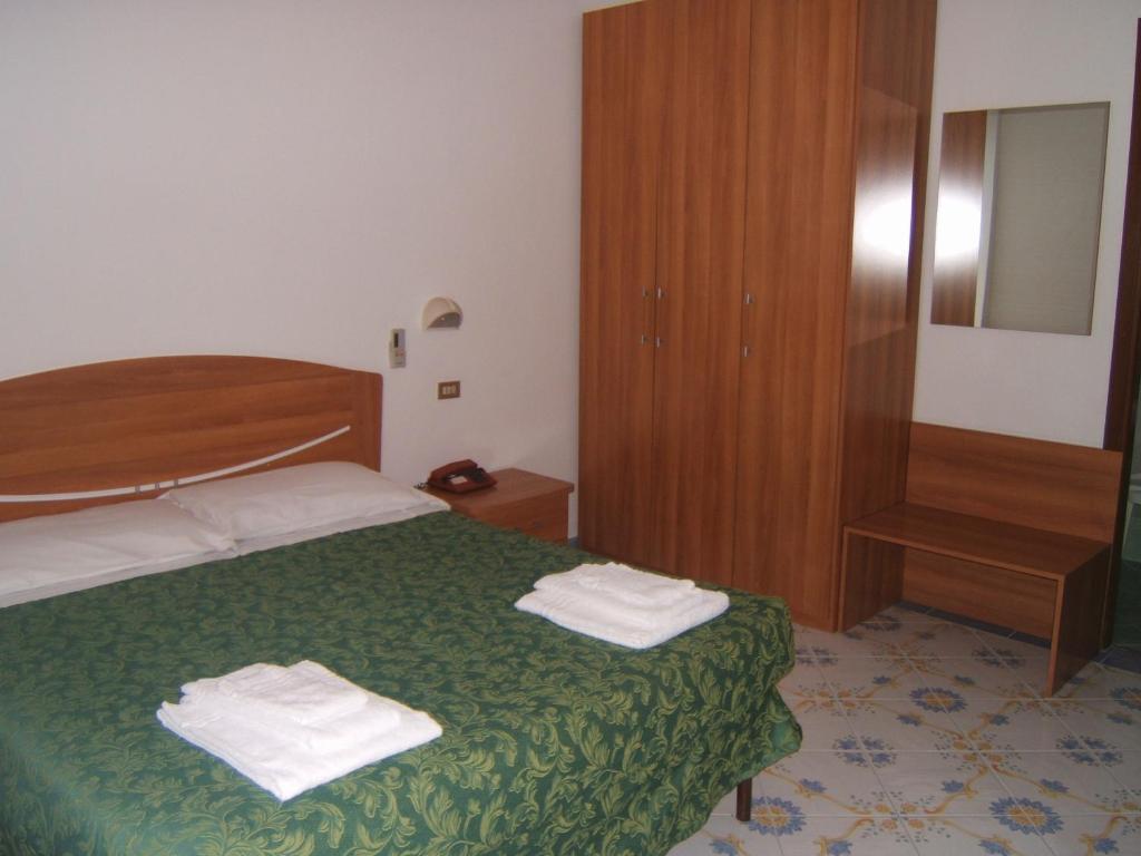 Hotel Delfino Laigueglia Kültér fotó